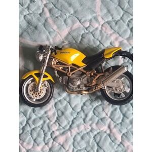 1/18 scale DUCATI MONSTER 900 Ducati Monster diecast bike miniature motorcycle